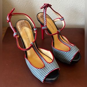 Gianni Bini Women's Blue & Red Heels - Size 8.5 - Like New!